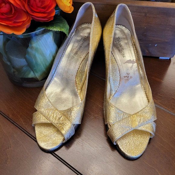 Taryn Rose crushed gold wedges - Picture 5 of 5